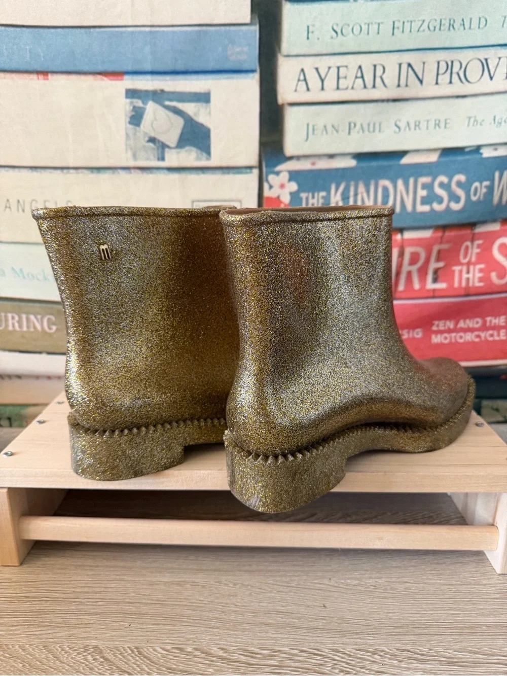 Melissa Rain Drop Gold Glass Glitter Jelly Boots, Woman’s 7